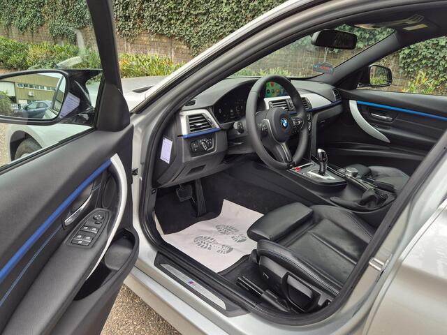 BMW 3-Serie Touring M Sport Apple CarPlay dig.dash Navi GR NAP NL Edition M Sport Shadow Executive
