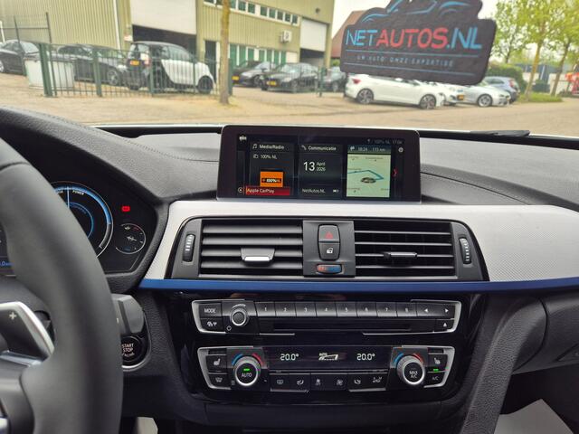 BMW 3-Serie Touring M Sport Apple CarPlay dig.dash Navi GR NAP NL Edition M Sport Shadow Executive