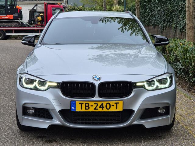 BMW 3-Serie Touring M Sport Apple CarPlay dig.dash Navi GR NAP NL Edition M Sport Shadow Executive