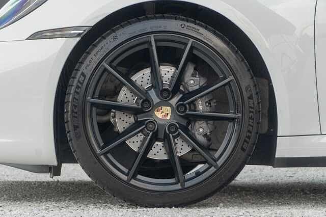 Porsche 992 Carrera 2 Cabrio BOSE InnoDrive SportDesign ACC