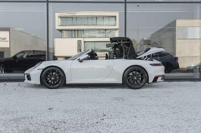 Porsche 992 Carrera 2 Cabrio BOSE InnoDrive SportDesign ACC
