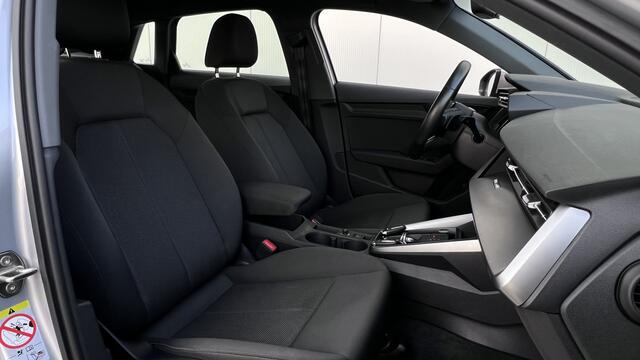 Audi A3 SPORTBACK 40 TFSIe 204PK BUSSINESS 95% SOH CARPLAY | PDC | VIRTUAL  Dealeronderhouden