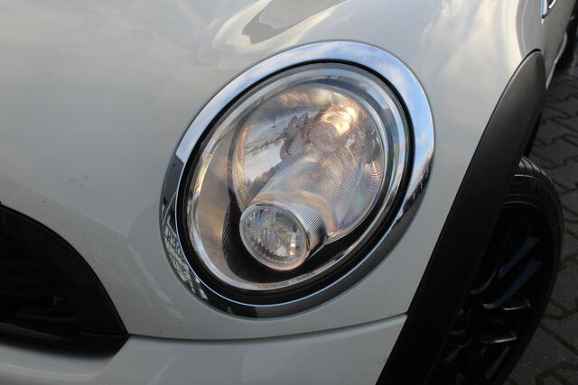 Mini Cooper Mini 1.6 Business Line 123pk | e APK | JCW look | Cruise | Airco | Start stop | 17 velgen | Elektr. ramen | 6-bak | Multifunctioneel stuur | Is