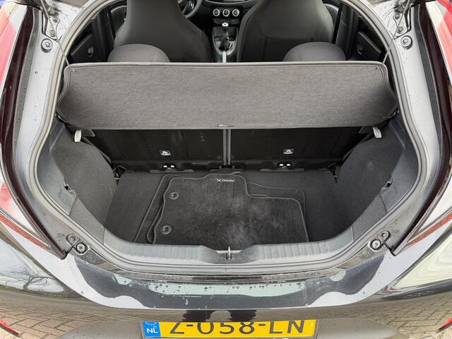 Toyota Aygo X 1.0 VVT-i MT Play Achteruitrij camera | Navigatie Apple CarPlay/Android Auto | Dealer onderhouden | Lage KM stand |