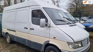 MERCEDES-BENZ SPRINTER 208D 312D 1999 MANUEEL LANG HOOG GERMANY CAR