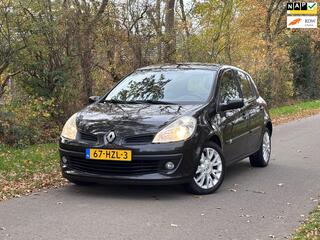 RENAULT CLIO 1.2 TCe Special Line | Airco + Cruise Nu � 1.950,-!!!