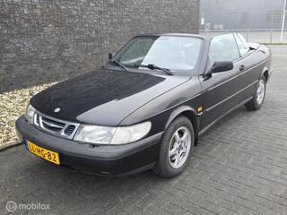 Saab 900