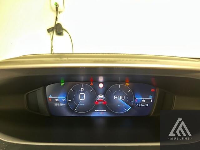 Peugeot 308 Allure EAT8 + Navi + Camera + Half leder