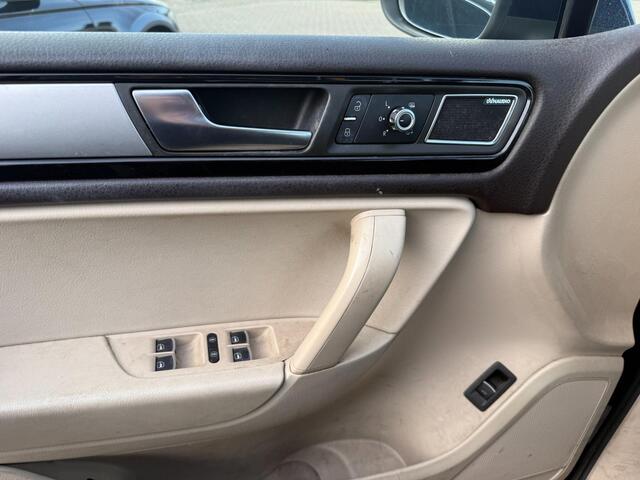 Volkswagen Touareg 3.0 TDI Highline Bj 2011 Exportprijs EX BPM