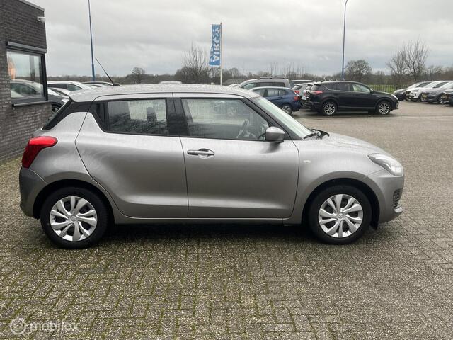 Suzuki Swift 1.2 Comfort Smart Hybrid