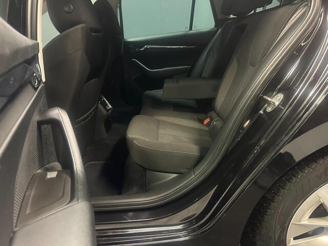 Skoda Octavia Combi 1.0 e-TSI Bus-Edition/Hybride/BTW/Head up/Sfeerverl/Automaat.