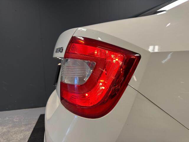 Skoda Rapid 1.2 TSI Greentech NAVI MULTI-STUUR APK 11-2026 NW BANDEN RIJKLAAR.