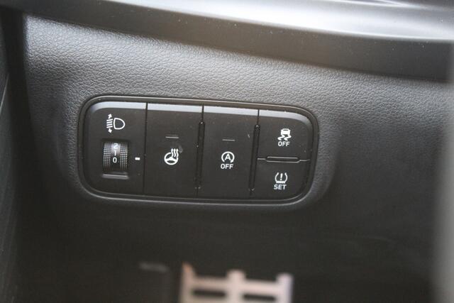 Hyundai Bayon 1.0 T-GDI Premium Bose audio/Navigatie/Achteruitrijcamera/Stoelverwarming/Stuurverwarming/Keyless/Adaptive cruise control/Lane assist/Virtueel c