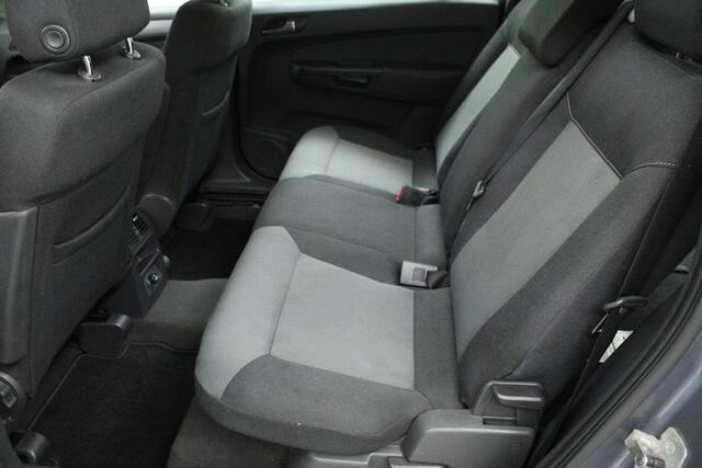 Opel Zafira 1.8 Enjoy | trekhaak | navi | climate control | cruise control | radio cd | boordcomputer