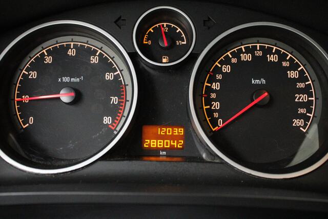 Opel Zafira 1.8 Enjoy | trekhaak | navi | climate control | cruise control | radio cd | boordcomputer