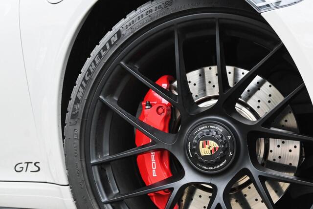 Porsche 911 3.0 Targa 4 GTS PDK Krijt SportChrono BOSE A.CAM '19
