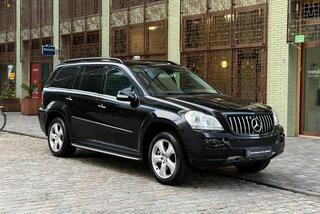 MERCEDES-BENZ GL-KLASSE 500 4 matic