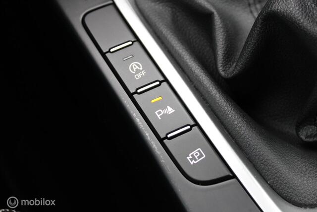KIA CEE D Ceed Sportswagon 1.5 T-GDi 160 PK 4 cilinder DynamicLine, 1400KG Trekgewicht, Clima, Cruise, Navi, App connect, Pdc + Camera, Lmv, All season ba