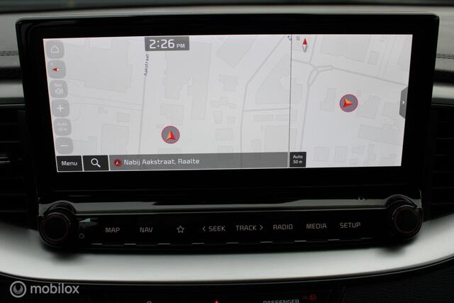 KIA CEE D Ceed Sportswagon 1.5 T-GDi 160 PK 4 cilinder DynamicLine, 1400KG Trekgewicht, Clima, Cruise, Navi, App connect, Pdc + Camera, Lmv, All season ba