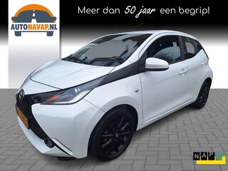 TOYOTA AYGO 1.0 VVT-i X-Play 5Drs /Camera/Navi/Led/Airco/Garantie