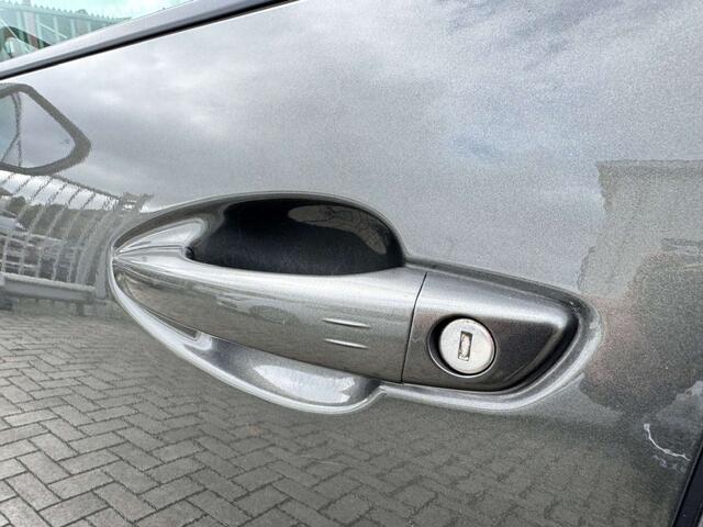 Peugeot 5008 BlueHDi 130 EAT8 Allure  1 JAAR GARANTIE  