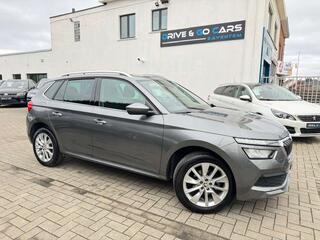 SKODA Kamiq 1.0 TSI DSG - CarPlay ** 1 JAAR GARANTIE ** !!