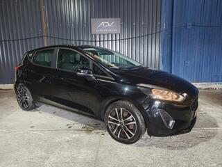 FORD FIESTA 1.1 Trend - NIEUWE DISTRIBUTIERIEM - GOED ONDERHOUDEN - LM VELGEN - AIRCO - NAVIGATIESCHERM