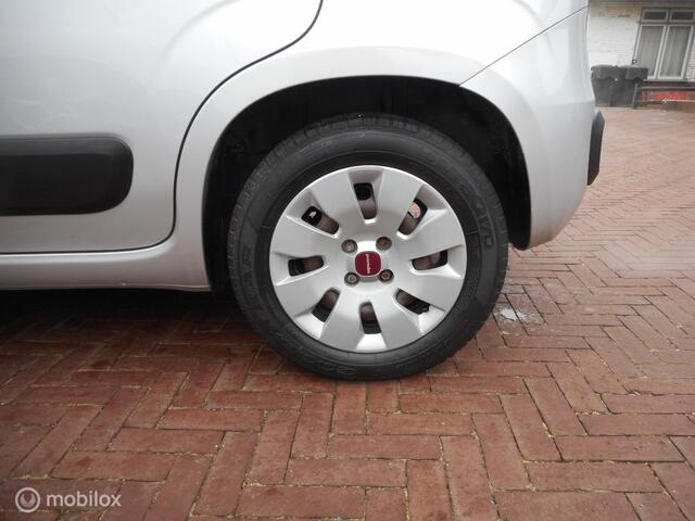 Fiat Panda TwinAir Turbo 80 Lounge AUTOMAAT+METALLIC LAK+RESERVEWIEL+HOOGTEVERSTELLING BESTUURDERSSTOEL