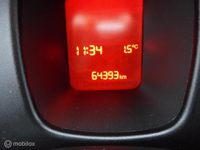 Fiat Panda TwinAir Turbo 80 Lounge AUTOMAAT+METALLIC LAK+RESERVEWIEL+HOOGTEVERSTELLING BESTUURDERSSTOEL