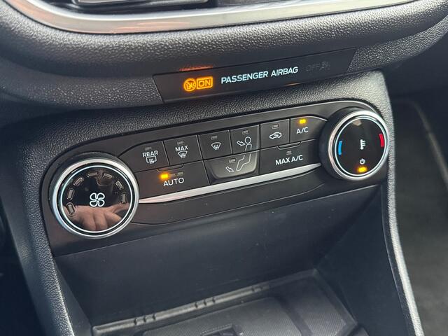 Ford Fiesta 1.0 Hybrid Titanium ecc,navi,led,pdc,sportdop