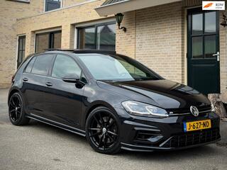 Volkswagen Golf VII