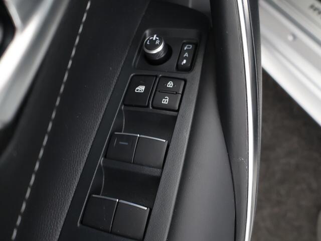 Toyota Corolla Hybrid 140 Executive Limited | BTW Voertuig | Dodehoek detectie | Sensoren V+A | Stoel + stuurverwarming | Apple CarPlay/Android Auto |