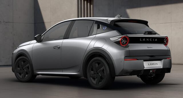 Lancia Ypsilon 51 kWh DIRECT RIJDEN - VOORRAAD - 8 JAAR GARANTIE
