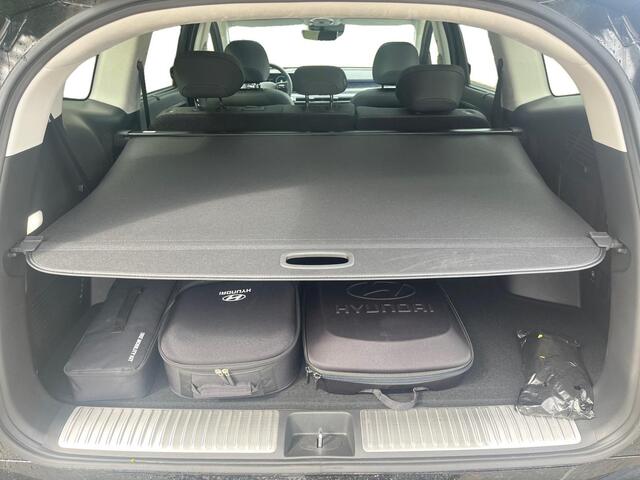 Hyundai Ioniq 9 Lounge AWD+ 110.3kWh 428pk |  7-PERSOONS | SCHUIF/KANTELDAK | ULTRAVIOLET CLEANING | 2.500KG TREKGEWICHT GEREMD | BESTE IN ZIJN KLASSE |