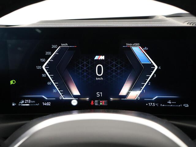 BMW 3-Serie Touring 330e M-Sport | M-Pakket | Panoramadak | Ele. stoelen + Geheugen | HUD | Sportstoelen | Camera | Apple CarPlay/Android auto | Adaptieve