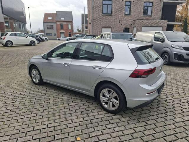 Volkswagen Golf Life