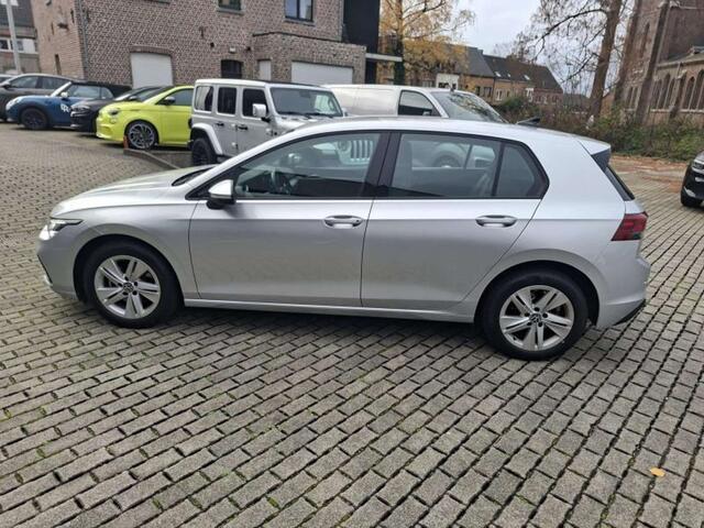 Volkswagen Golf Life