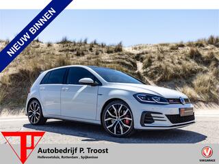 VOLKSWAGEN GOLF 2.0 TSI GTI Performance Panoramadak/Adaptive cruise control/Digital dash/Achteruitrijcamera/Climate control/Keyless/Parkeersensoren rondom/Dynaudio/19
