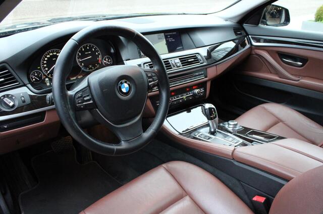 BMW 5-Serie Touring 523i Executive l Panodak l Head-UP l 6 Cilinder