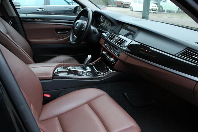 BMW 5-Serie Touring 523i Executive l Panodak l Head-UP l 6 Cilinder