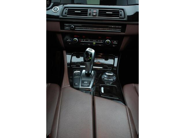 BMW 5-Serie Touring 523i Executive l Panodak l Head-UP l 6 Cilinder