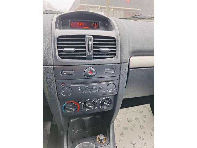 Renault Clio 1.4-16V Dynamique Luxe / Sportieve auto / APK okt 2026