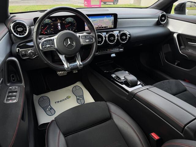 Mercedes-Benz CLA-Klasse 200 AMG