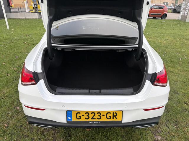 Mercedes-Benz CLA-Klasse 200 AMG