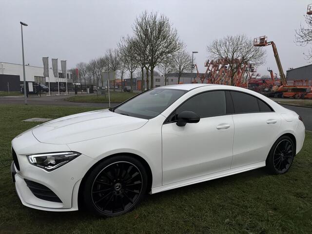 Mercedes-Benz CLA-Klasse 200 AMG