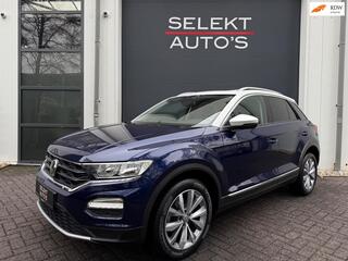 VOLKSWAGEN T-Roc 1.0 TSI Style 116 Pk Panoramadak/Airco/ACC/Navigatie/PDC/Bluetooth/16 Inch/Elekt Ramen/Elekt Spiegels/Apk 12-2026
