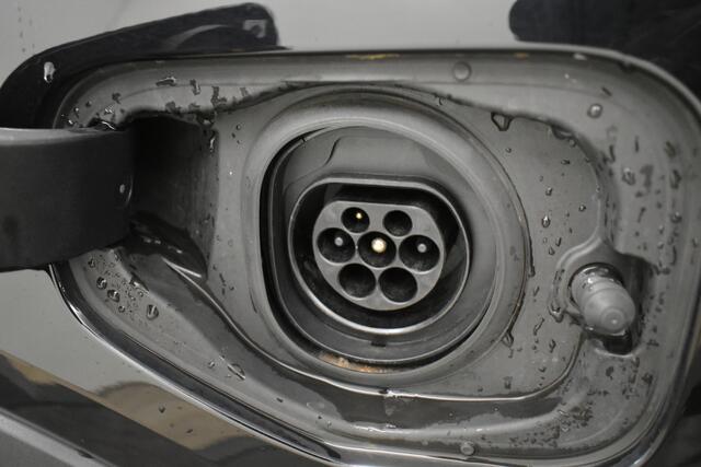 Volvo XC40 1.5 T4 Plug-in hybrid 211PK Camera EL Trekh+aKlep Dhoek Detec Stoel Verwarming