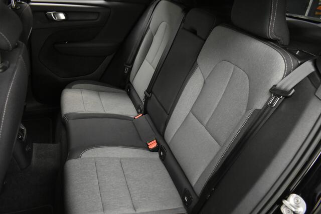 Volvo XC40 1.5 T4 Plug-in hybrid 211PK Camera EL Trekh+aKlep Dhoek Detec Stoel Verwarming