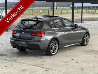 BMW 1-SERIE 120i M Sport High Executive PANO/CARPLAY/LEDER