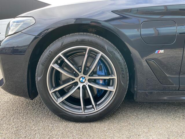 BMW 5-Serie Touring 530e xDrive High Executive LCI M-Sport Stoelen Compleet BMW Onderhoud incl 12 maanden Garantie